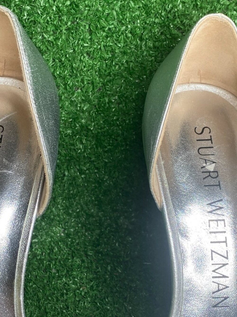 Stuart Weitzman Silver Leather Slip-On Pointed Toe 3.5" Heel Dress Pumps - Picture 5 of 9